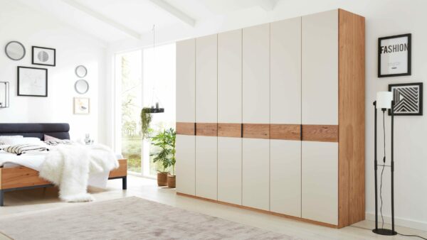 Interliving Schlafzimmer Serie 1023 – Kleiderschrank