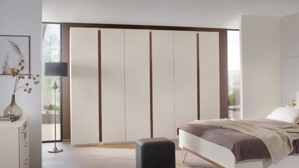 rauch ORANGE Luana – Kleiderschrank mit Beleuchtung