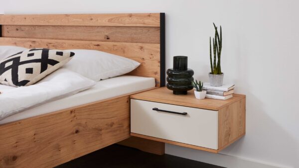 Interliving Schlafzimmer Serie 1024 – Nachtkommode 22003